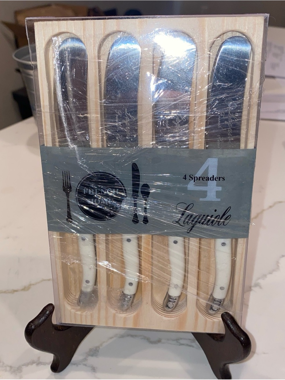 Laguiole Ivory/White Handled Spreaders Set of 4